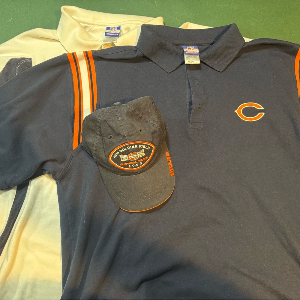 Chicago Bears Polo Shirts and Cap Set